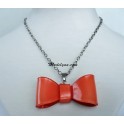 Collier noeud papillon